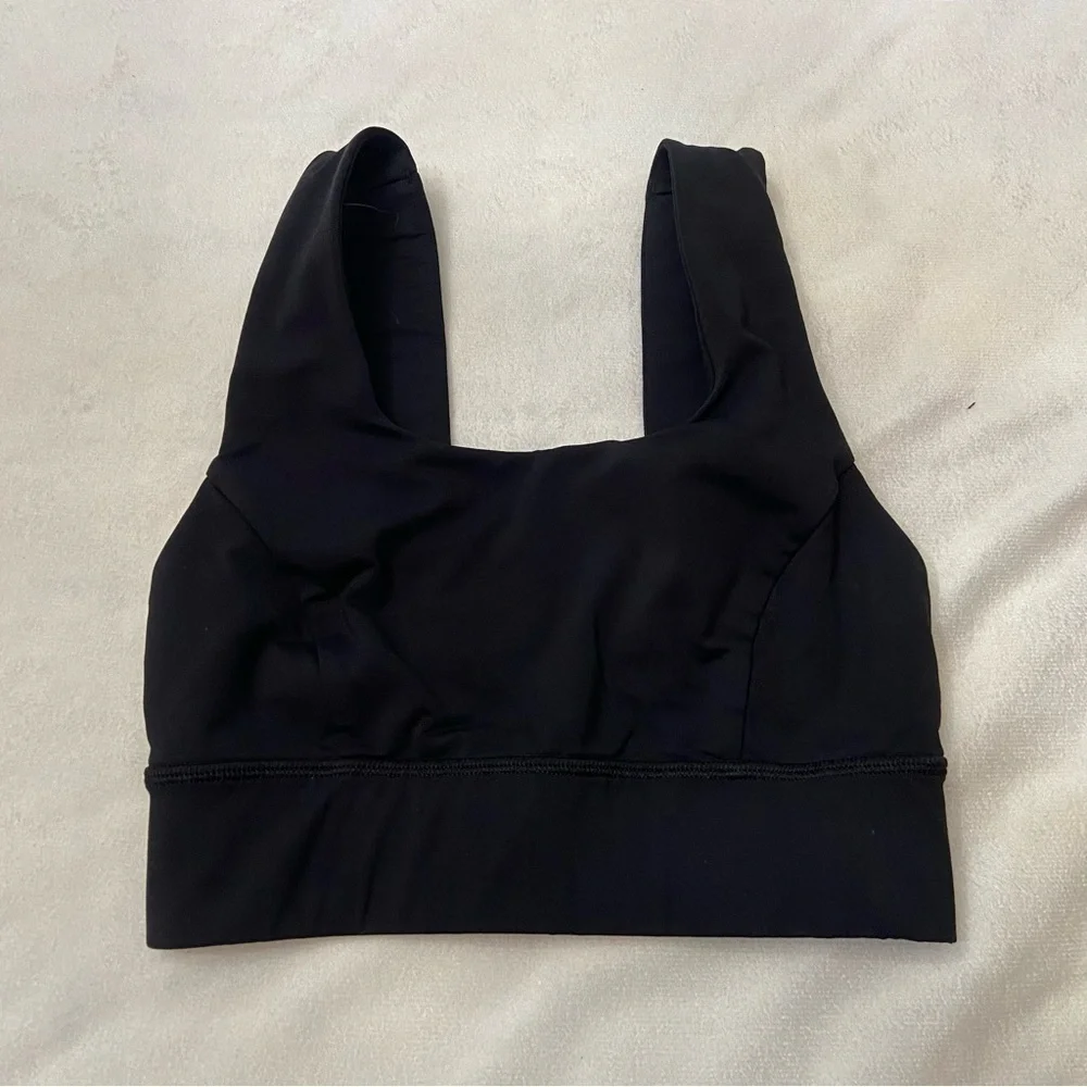 lululemon athletica sleek supportive